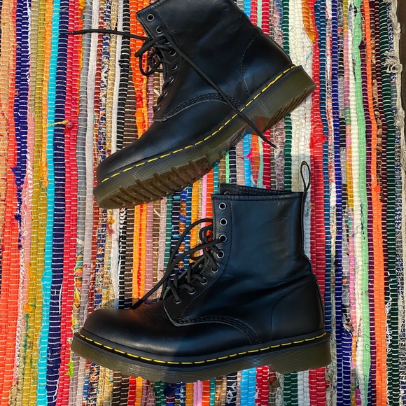 DR. MARTENS - Picture 2 of 7